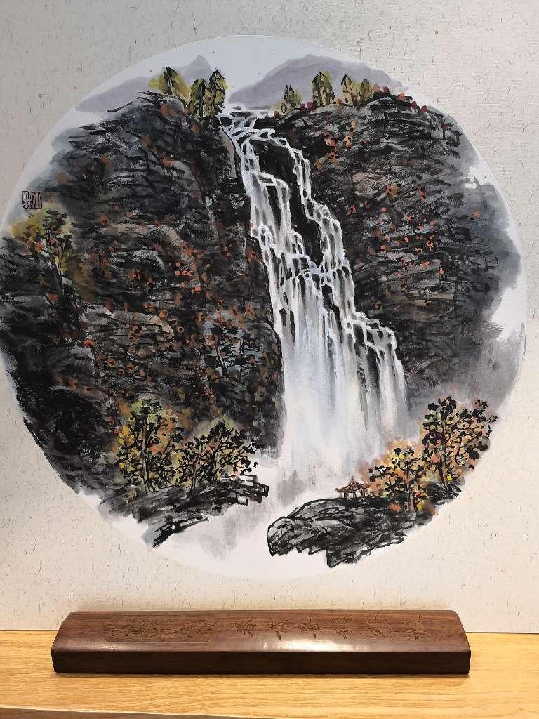 痴呆老人经常念叨奇怪数字，儿女求助政府查询，才得知父亲是英雄